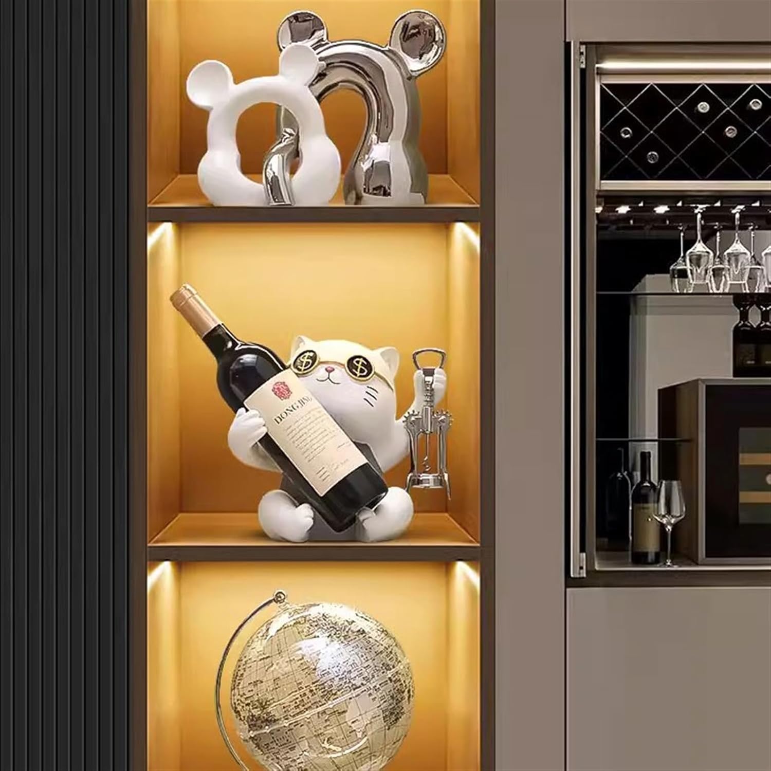 Stylish Tabletop Wine Rack with Fortune Cat Design
